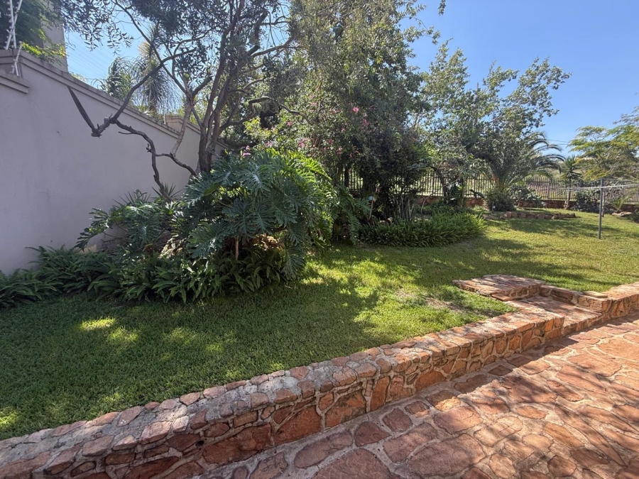 6 Bedroom Property for Sale in Safari Gardens North West